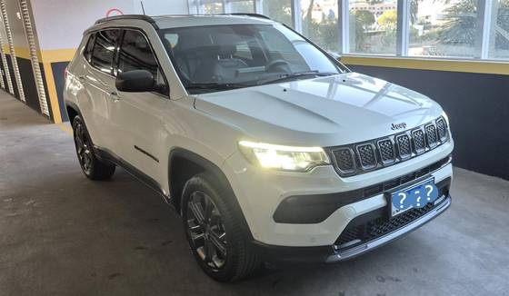 JEEP COMPASS 1.3 T270 TURBO FLEX LONGITUDE AT6